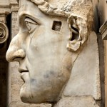 Les vestiges du colosse de Constantin: la tête. הראש של קונסטנטין